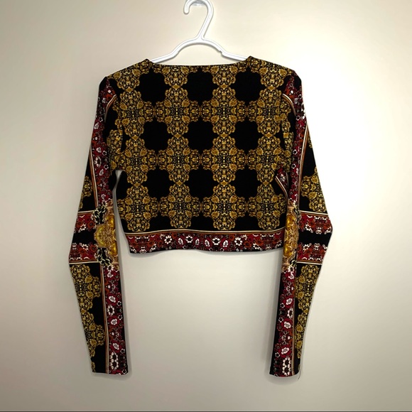 Guess pattern top - Picture 2 of 4